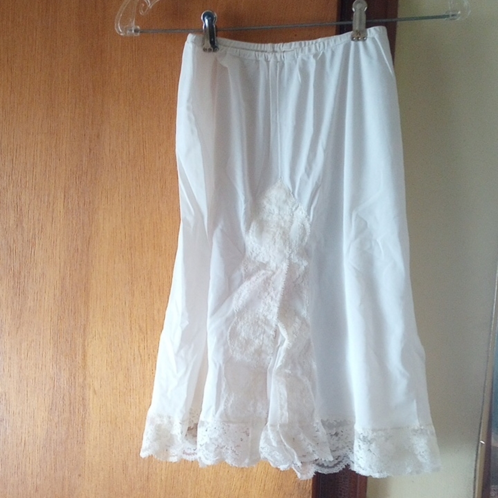 Olga Small White Divided Slip, Panti-Slip, Style 937. Lace Trim